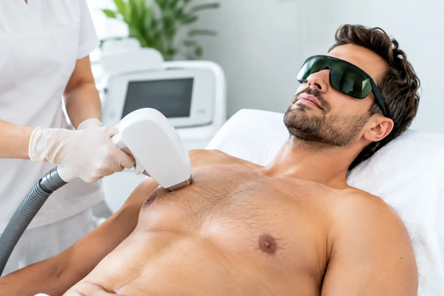 Laser Haarentfernung für Männer richtig planen